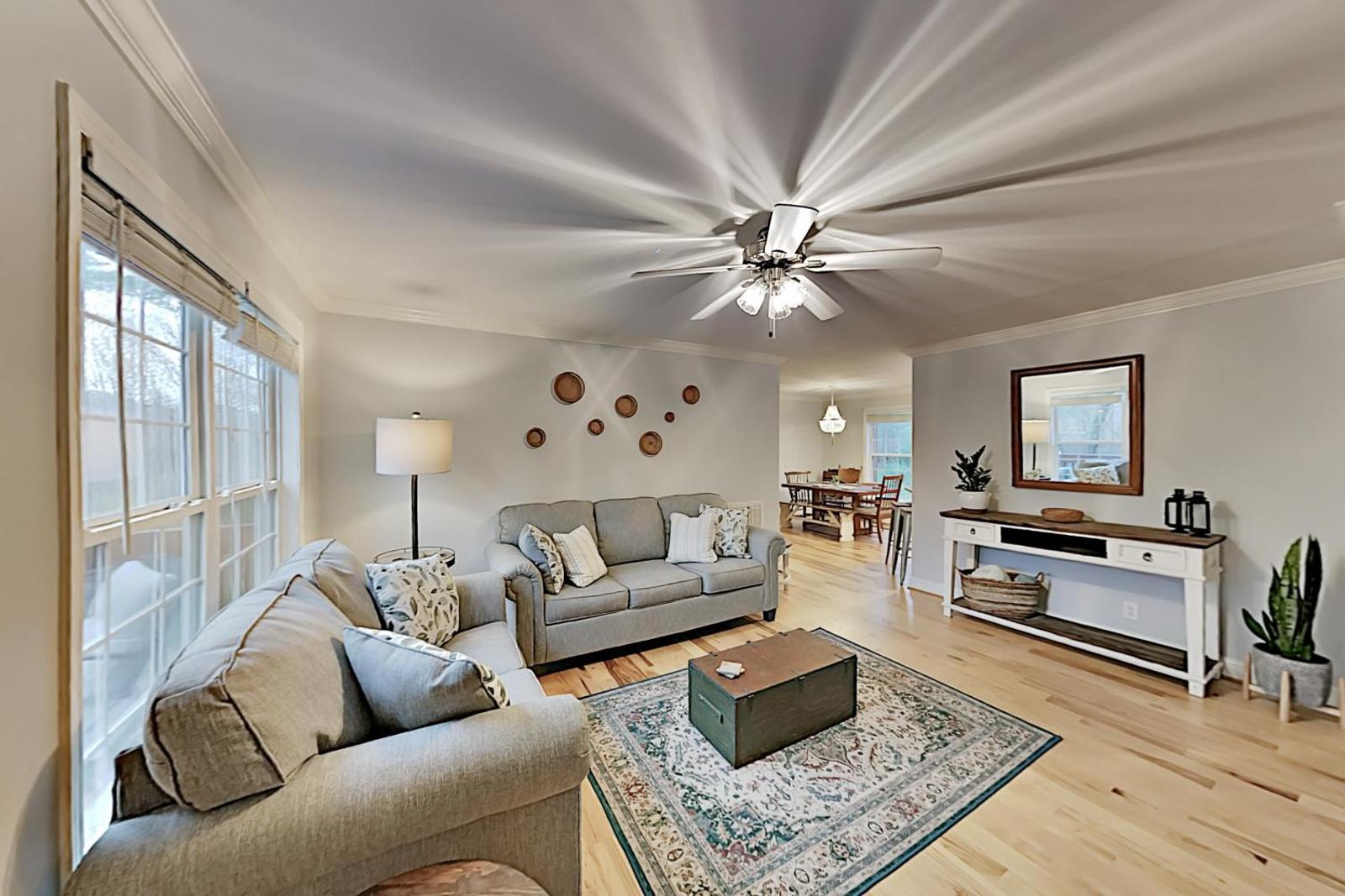 Secluded Escape Near Downtown & Biltmore Fun home