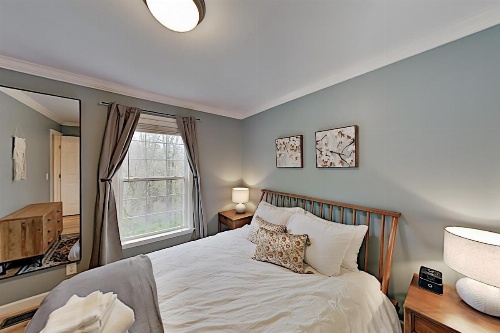 Secluded Escape Near Downtown & Biltmore Fun home image 13